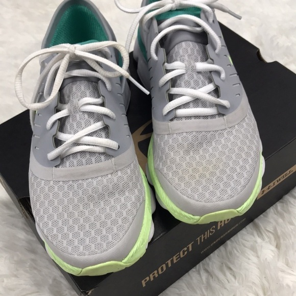 Under Armour Speedform Intake - Picture 2 of 9